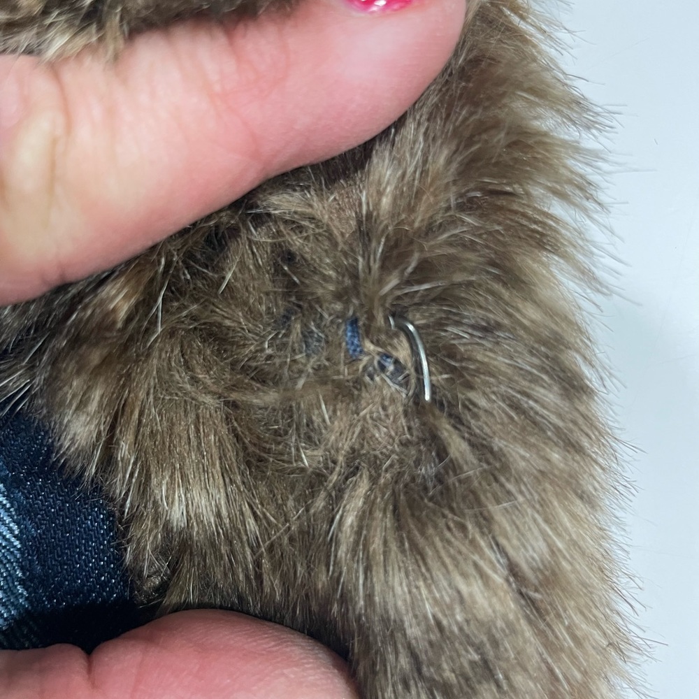 Women’s denim Jean jacket with faux fur Size M - Picture 3 of 10